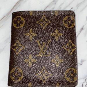 ORIGINAL I don’t know the style. I Will take offers 24 hrs only on this site.